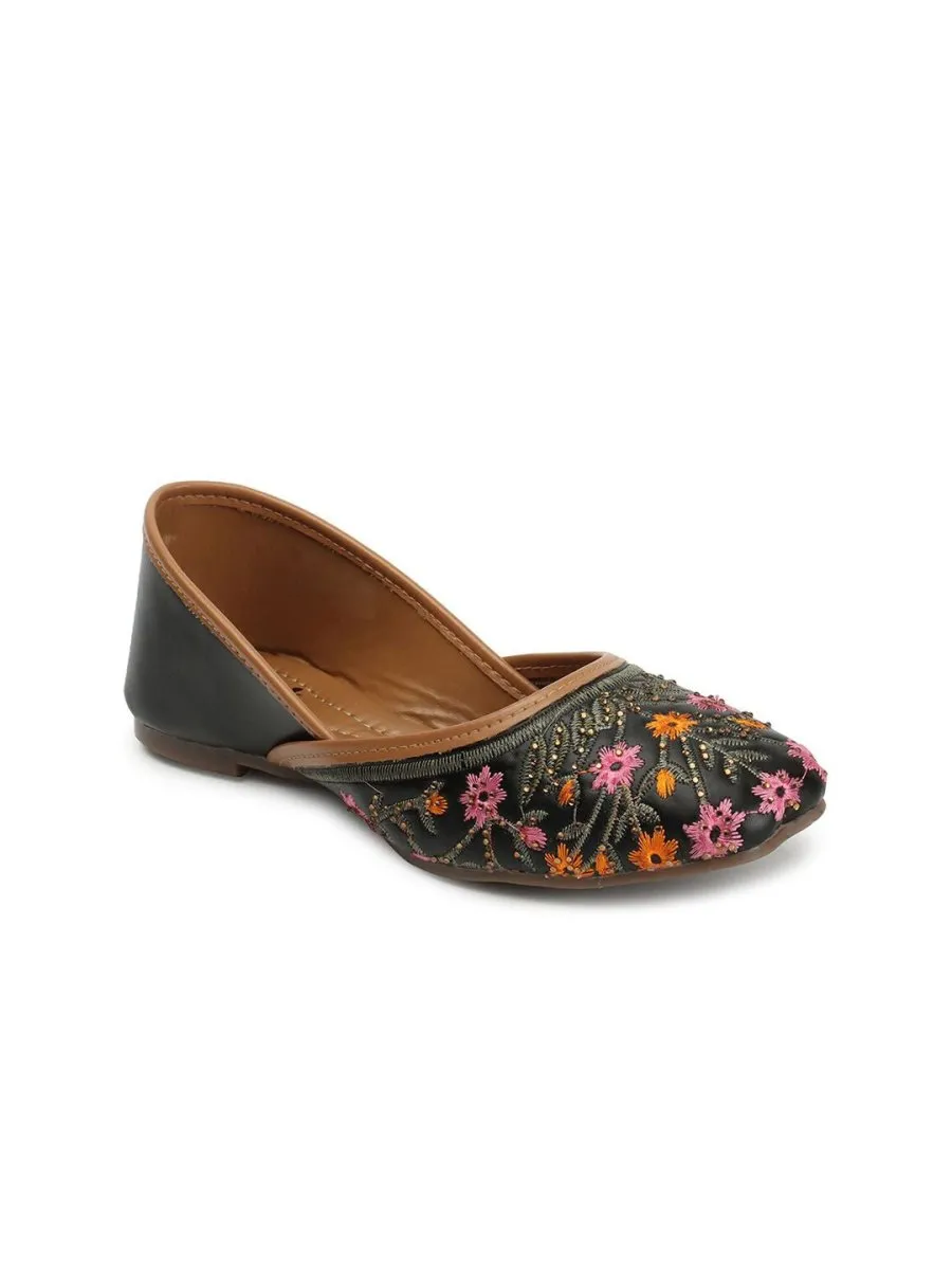 Anouk Black & Pink Embroidered Ethnic Mojaris