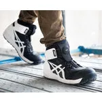ASICS ウィンジョブＣＰ３０４　ＢＯＡ　ブラック×ホワイト　２２．５ｃｍ