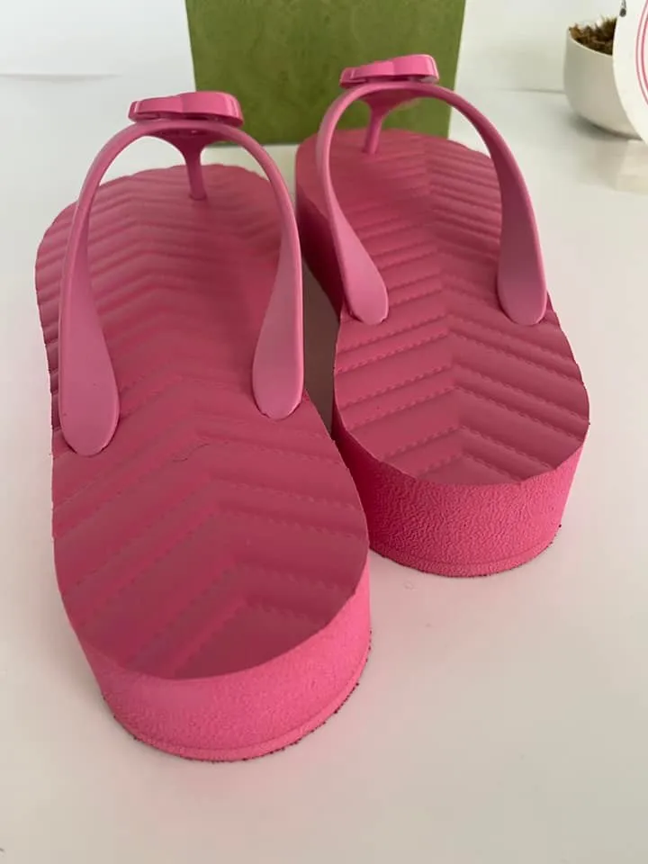 Chevron Thong Sandals