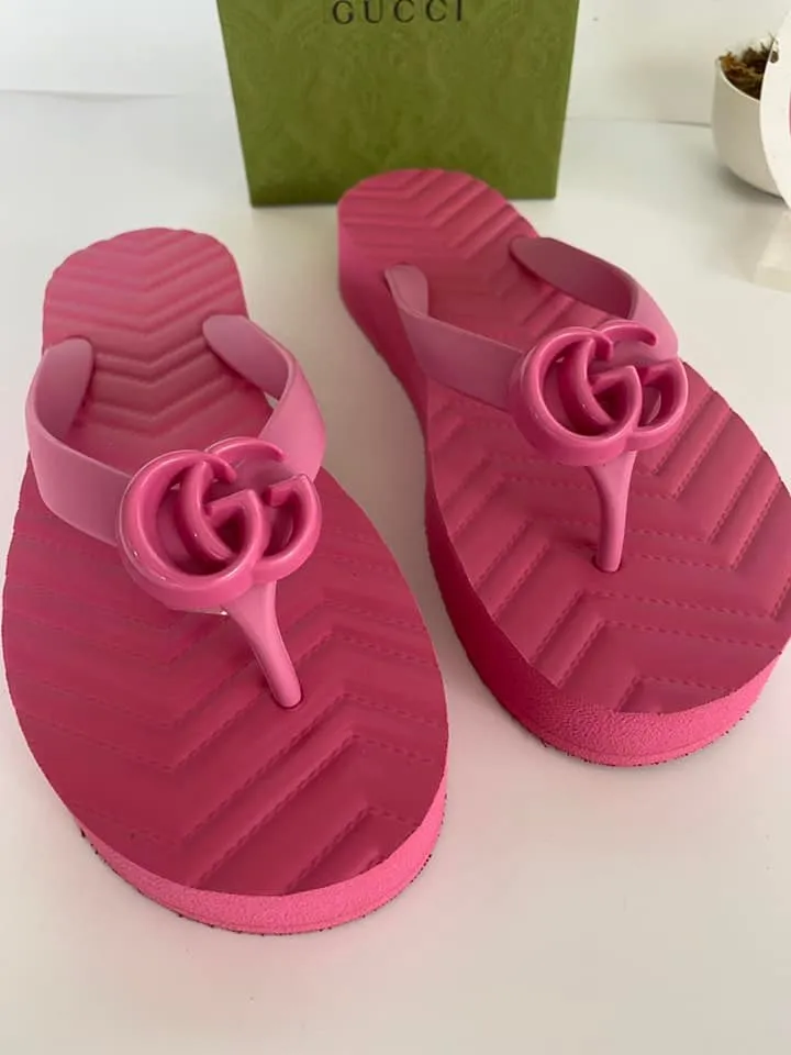 Chevron Thong Sandals
