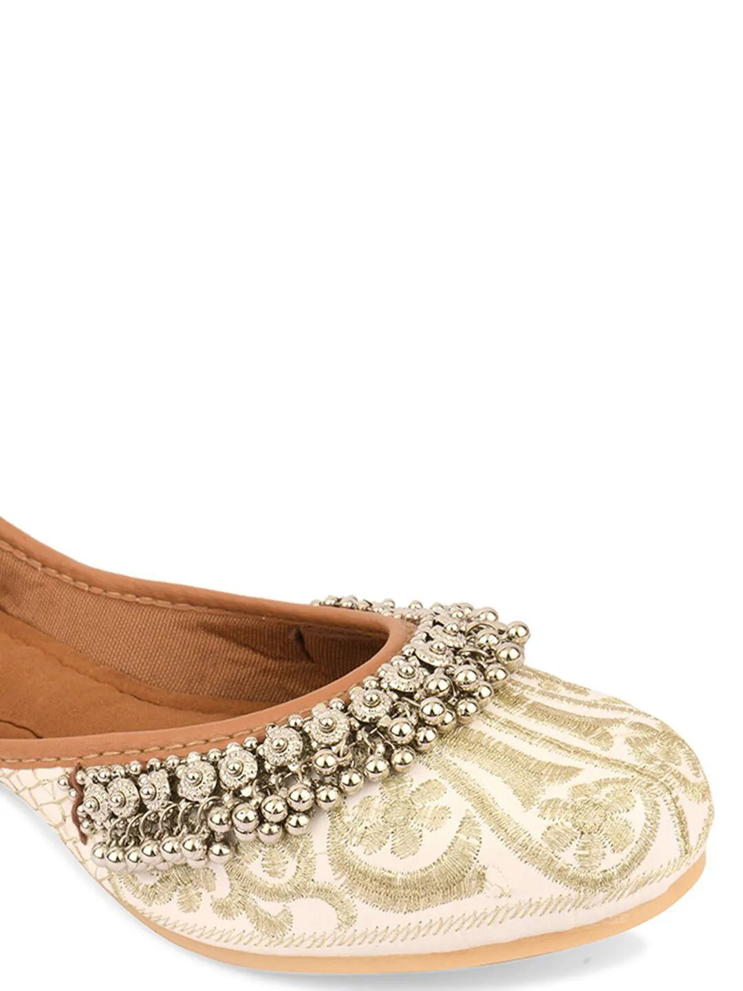 DESI COLOUR Women Embellished Woven Design Ethnic Mojaris