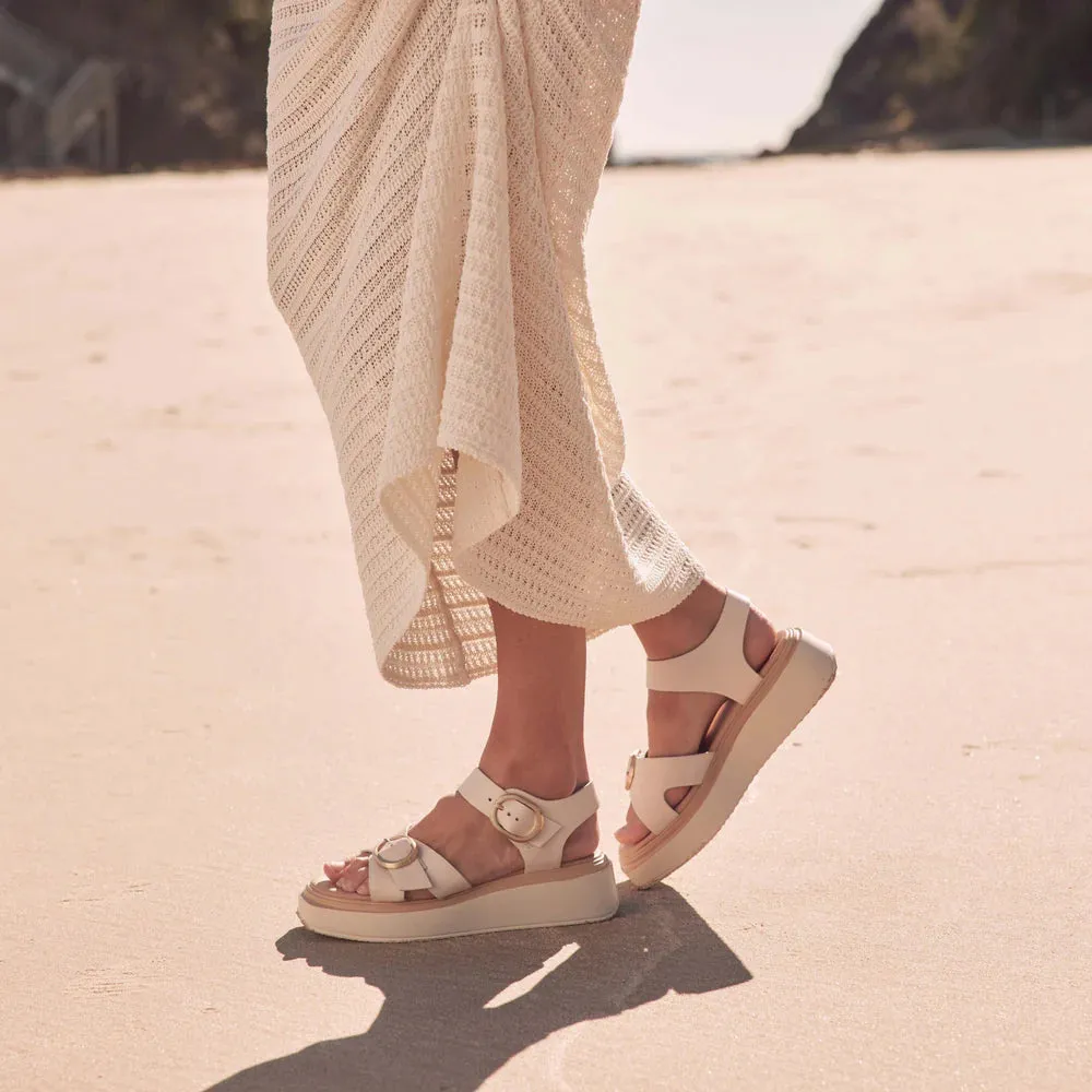 EOS - Carese Leather Sandal - Bone