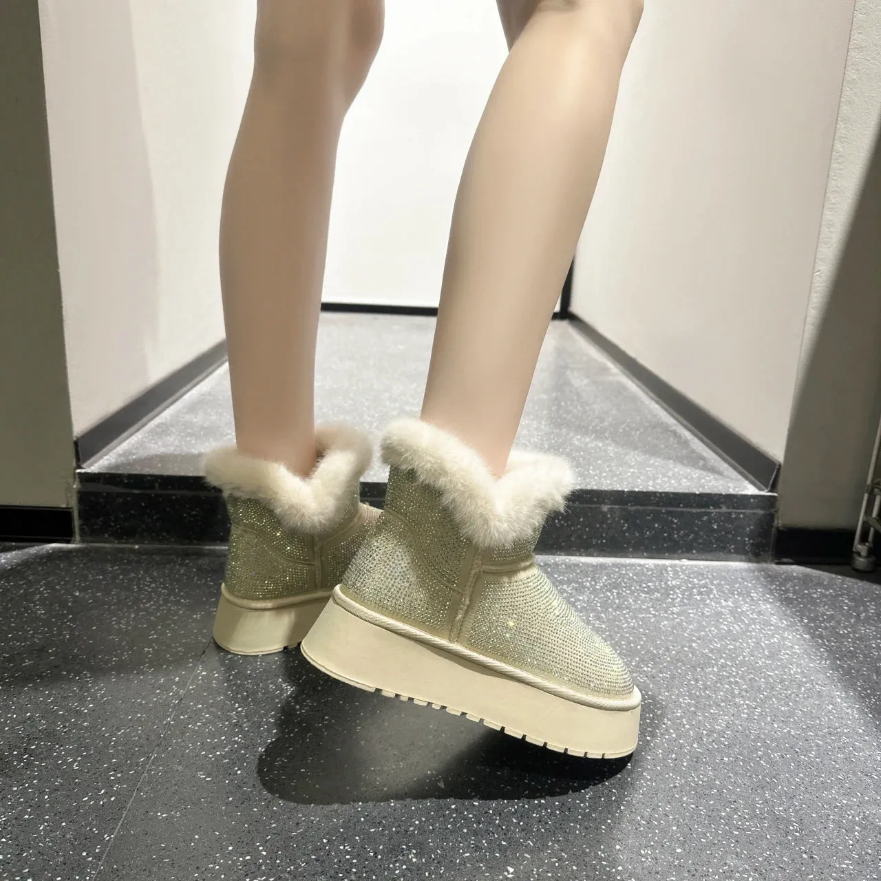 Women's Diamond Pattern Winter Boots with Anti-Slip Soles