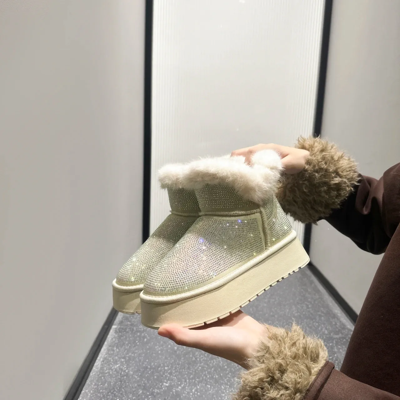 Women's Diamond Pattern Winter Boots with Anti-Slip Soles
