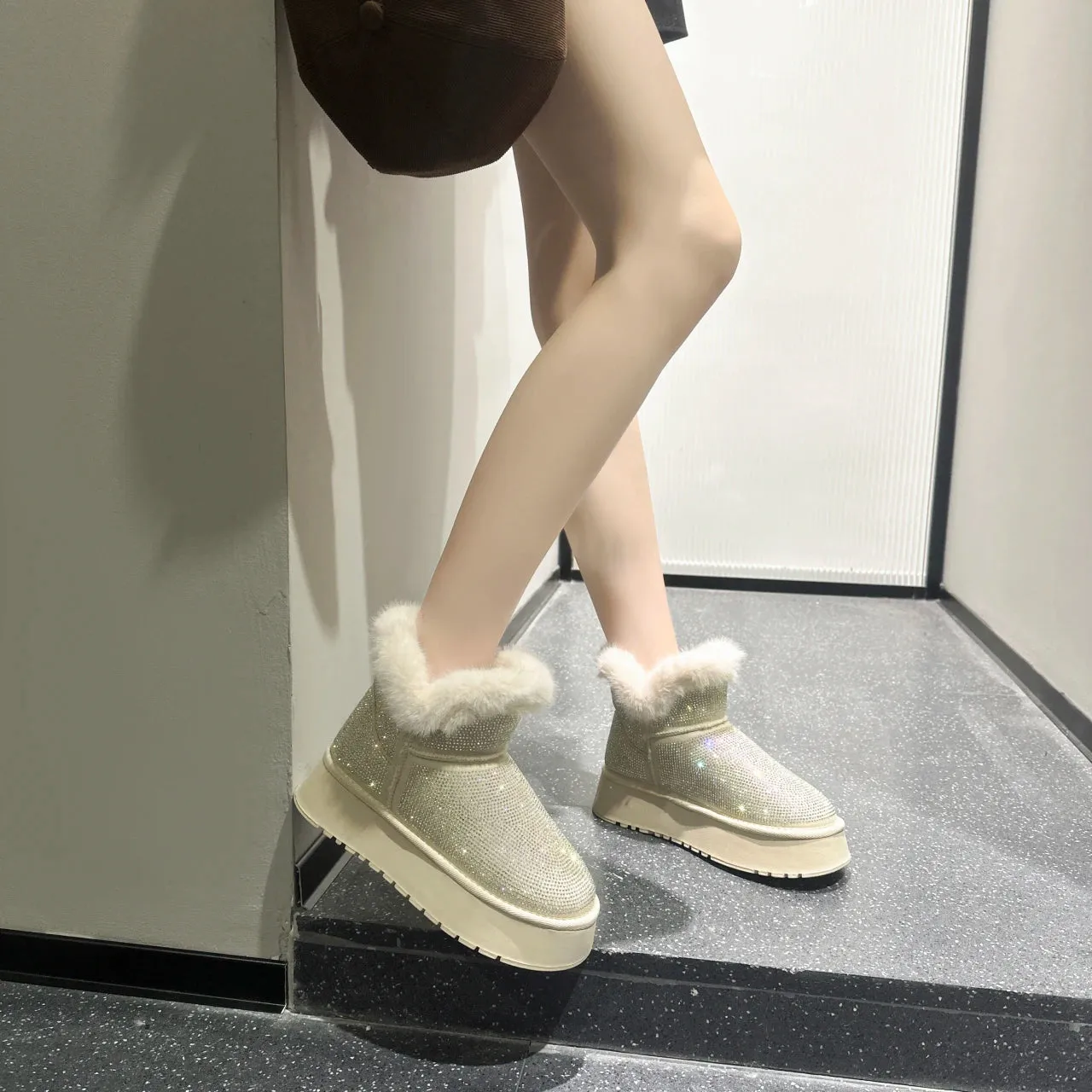 Women's Diamond Pattern Winter Boots with Anti-Slip Soles